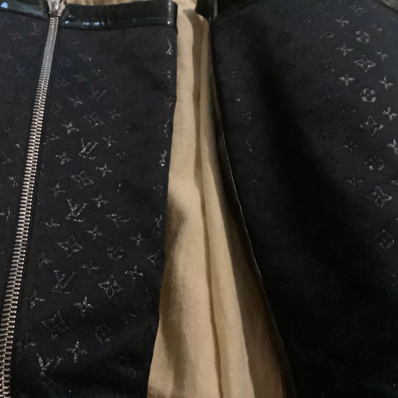 Boots - Picture 1 of 4